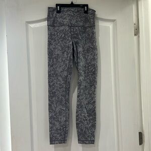 Lululemon grey capri legging